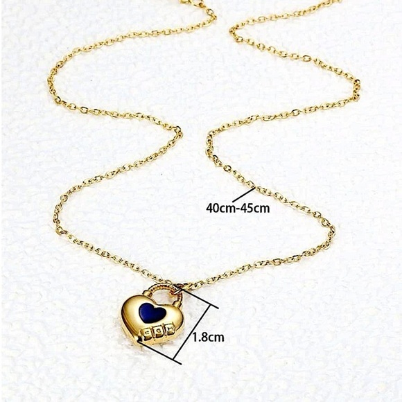 Gold Plated Lock Heart Chain Link Necklace - Picture 4 of 4